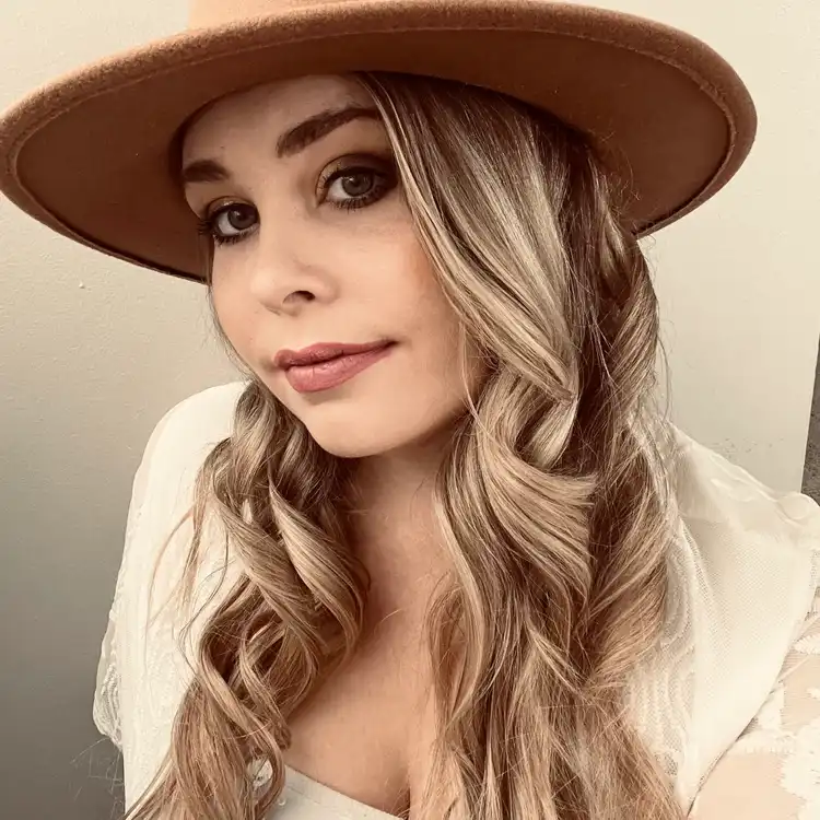 Alyssa_Brembeck-scaled_MyHealthInsurance.com
